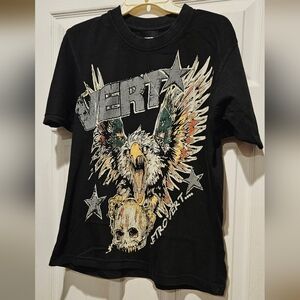 RETROVERT FALCON SKULL TSHIRT